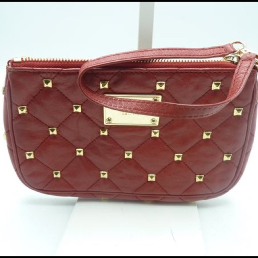🚫SOLD🚫Michael Kors Quilted Studded Wristlet - Picture 7 of 8